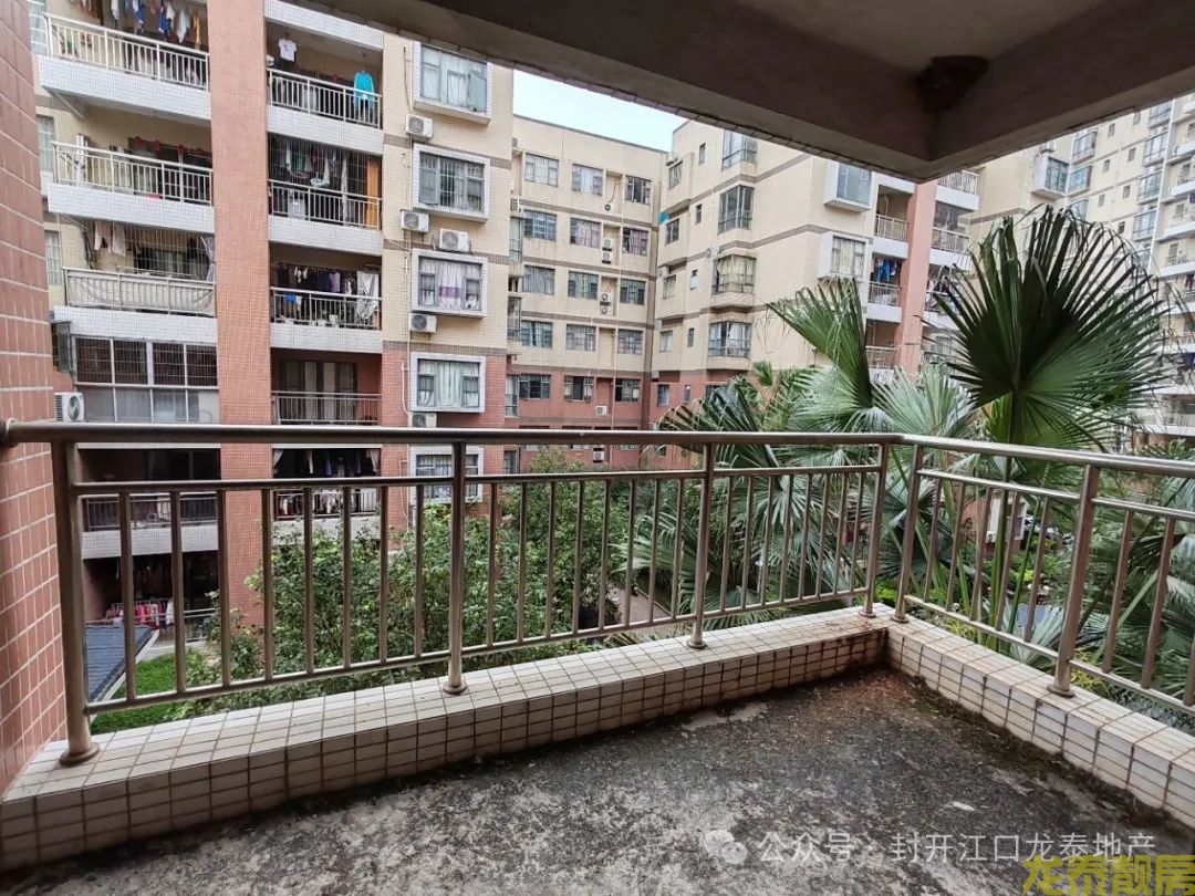 出售！和富步梯靓层送露台