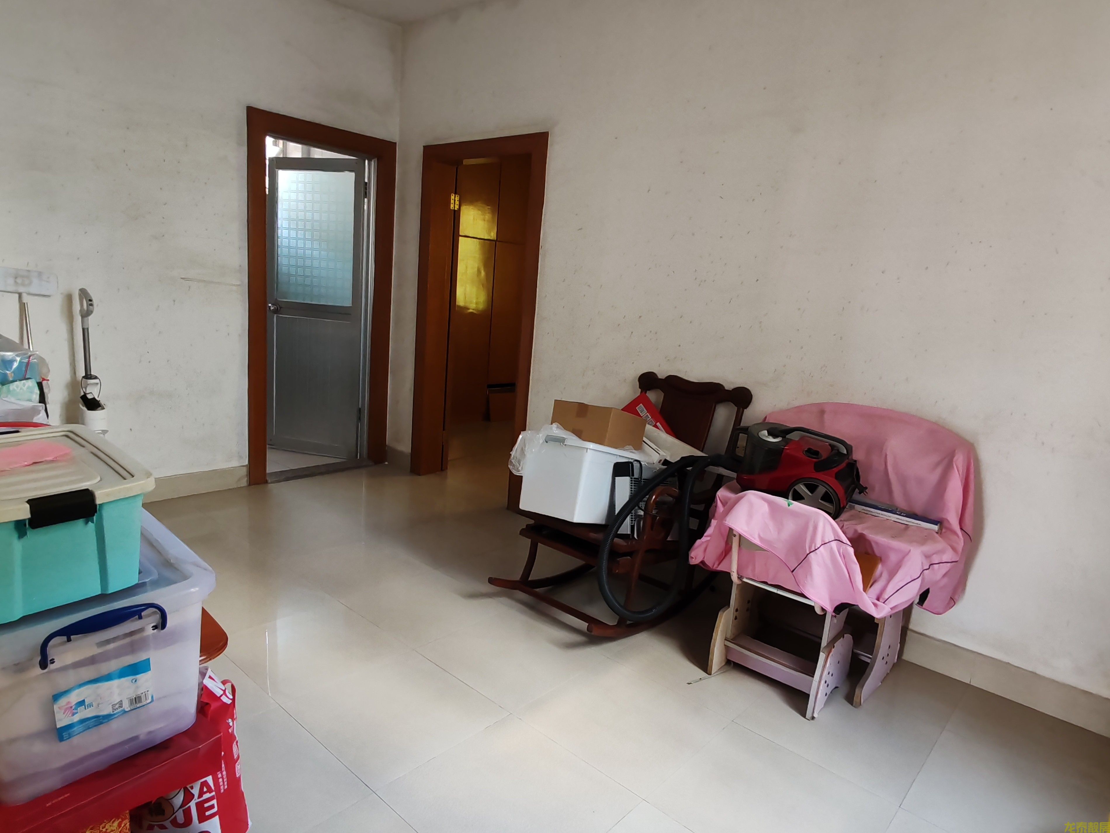 江口城区三层半自建房带前后花园