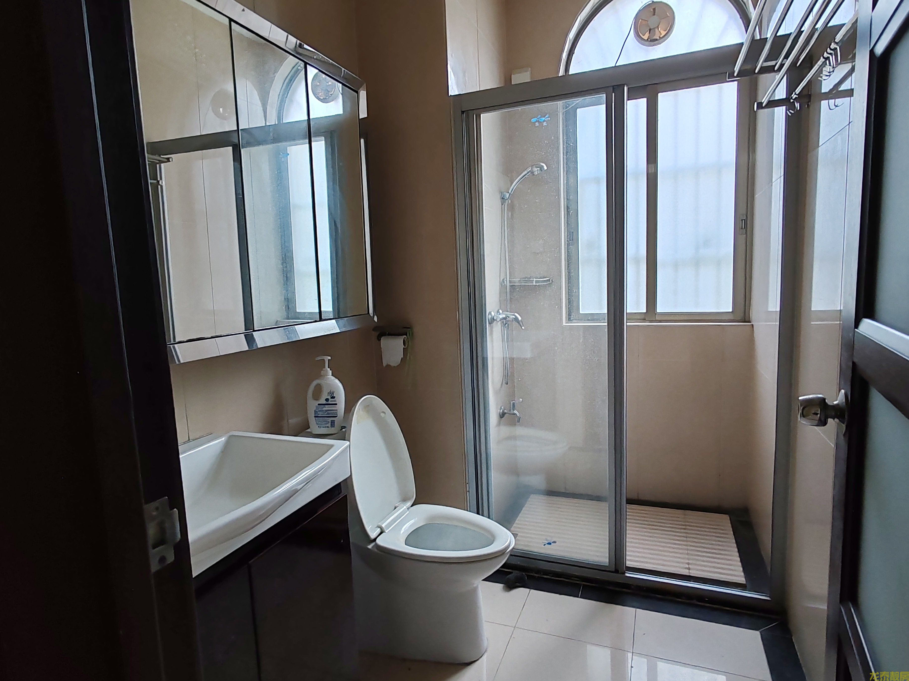 碧桂园单边位200多平大别墅