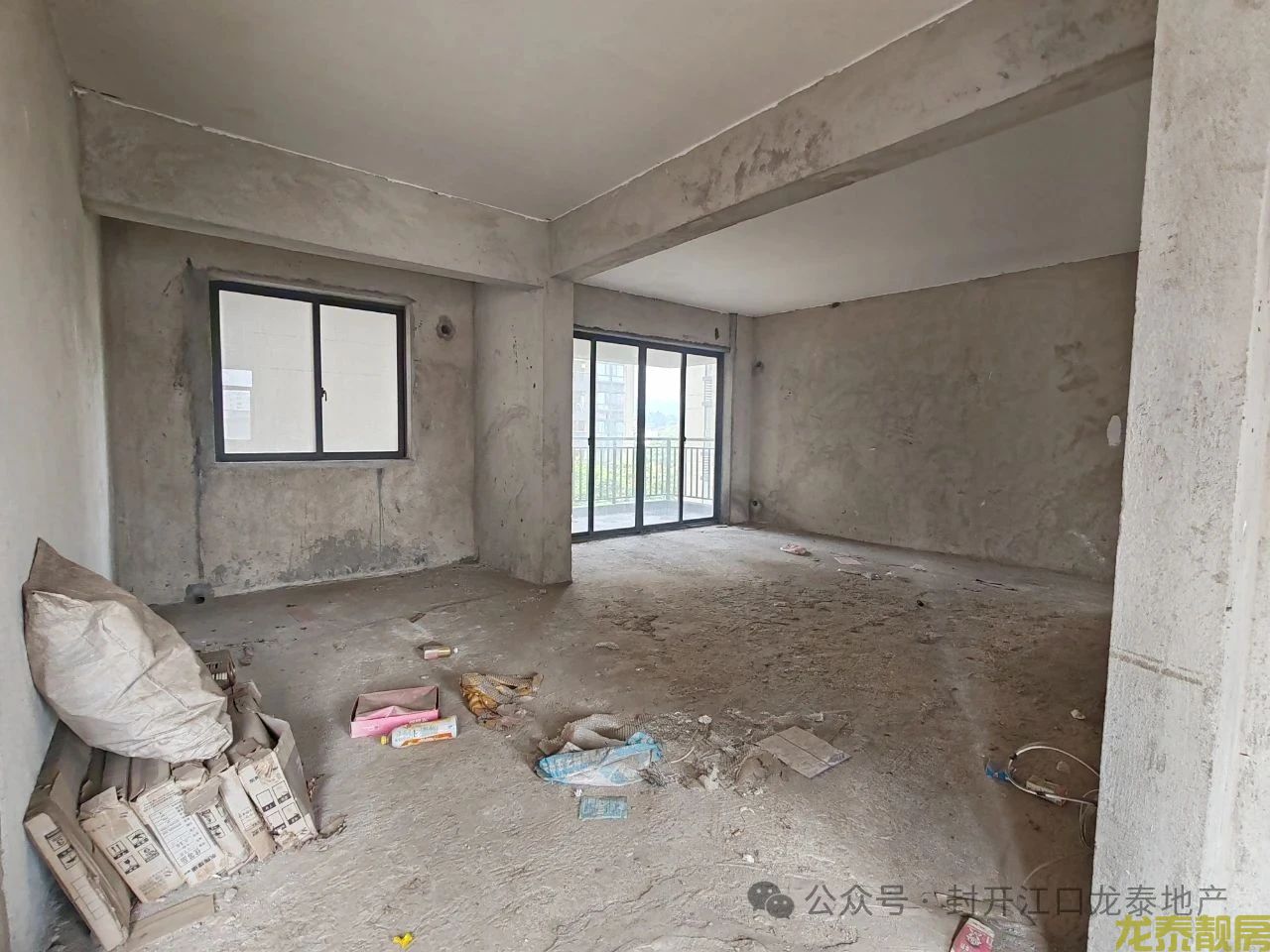 香槟壹号笋盘再现  3房可改4房户型 首付仅7万