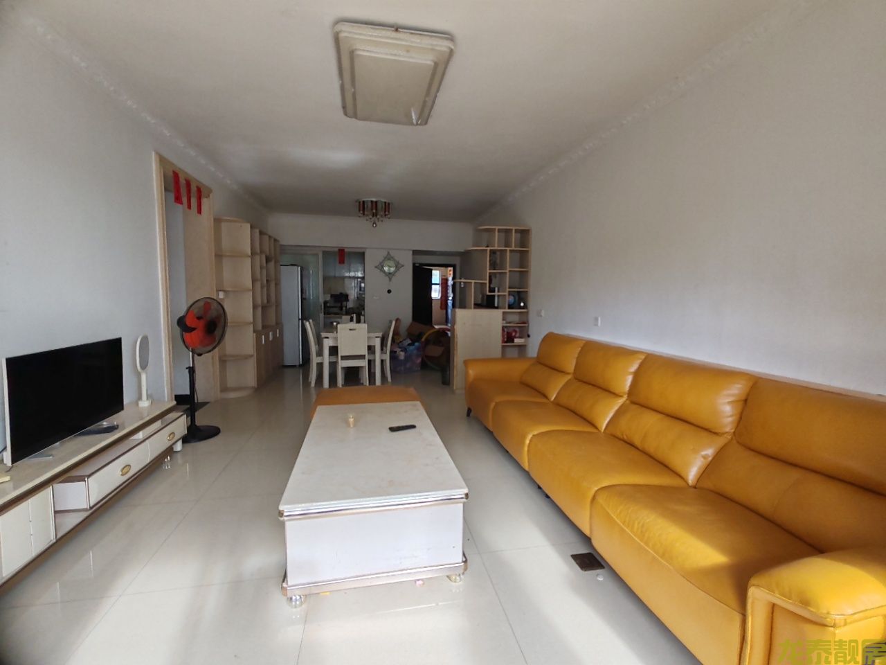 广信嘉园中高楼层精装三居室，附带全套家私家电