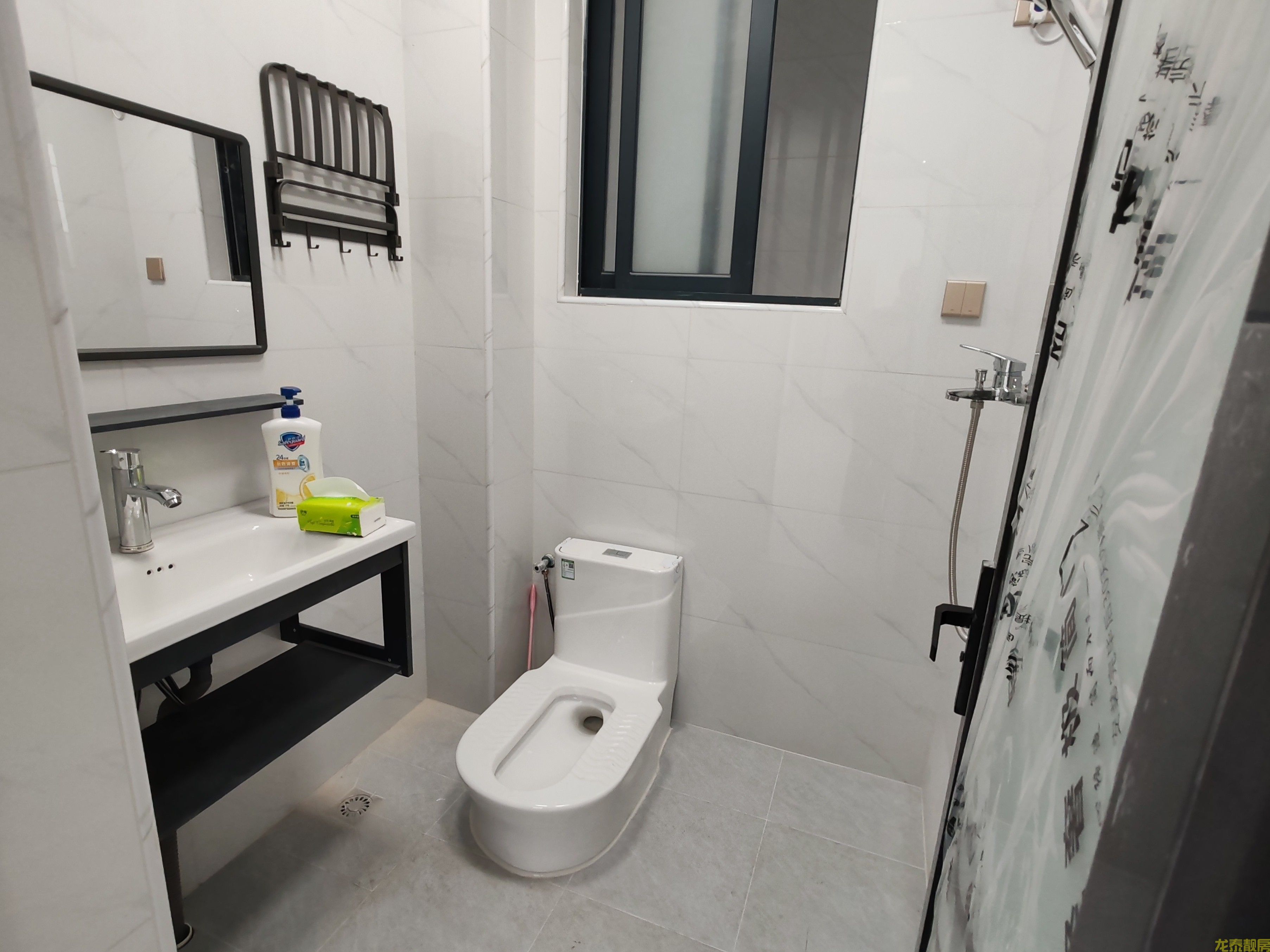 江南城“5字头全新精装三房”